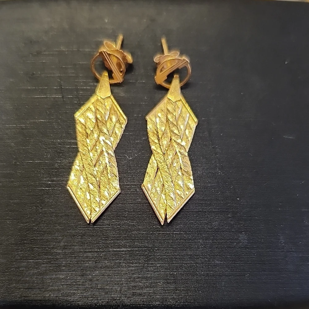 14K Gold Vintage Elegant Solid Gold Braided Herringbone Dangle Pierced Earrings